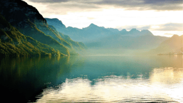 Image of mountains surrounding a lake